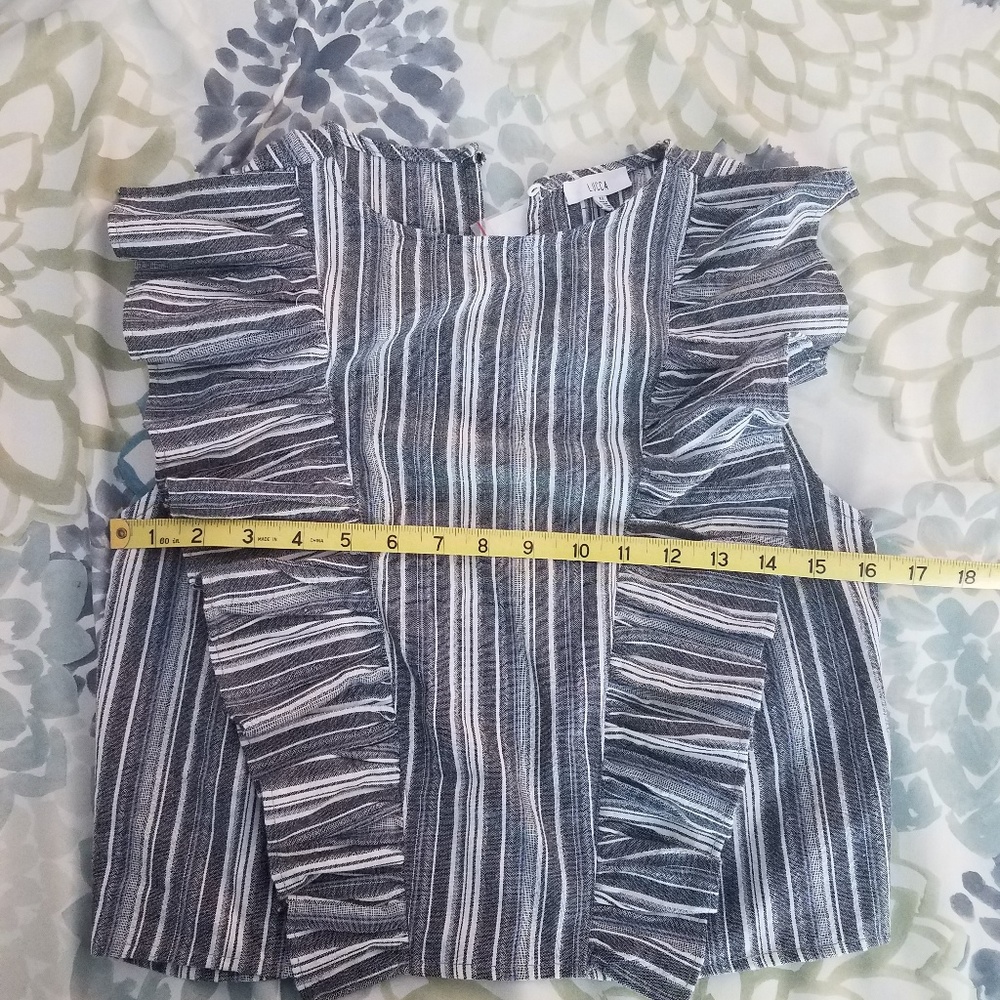 Striped Ruffle Top - Picture 4 of 7